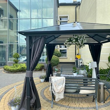 Apartamenty I Pokoje „Pod Jedynka” Konstantynów Łódzki エクステリア 写真