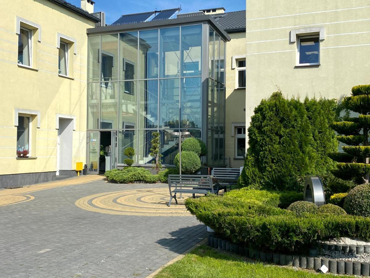 Apartamenty I Pokoje „Pod Jedynka” Konstantynów Łódzki エクステリア 写真