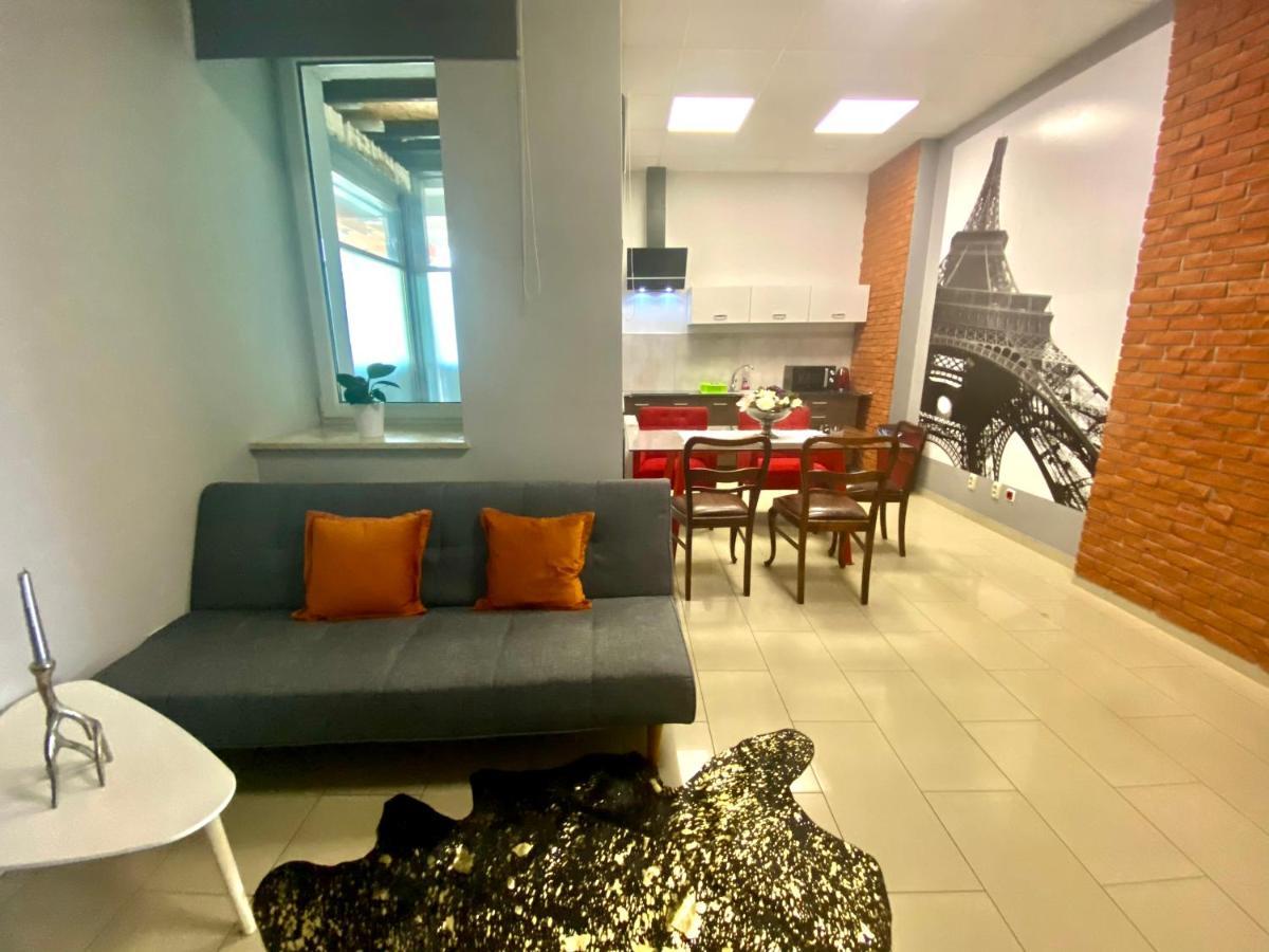 Apartamenty I Pokoje „Pod Jedynka” Konstantynów Łódzki エクステリア 写真