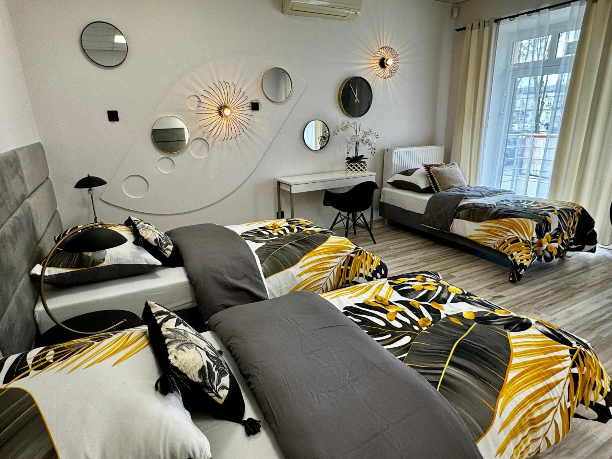 Apartamenty I Pokoje „Pod Jedynka” Konstantynów Łódzki エクステリア 写真
