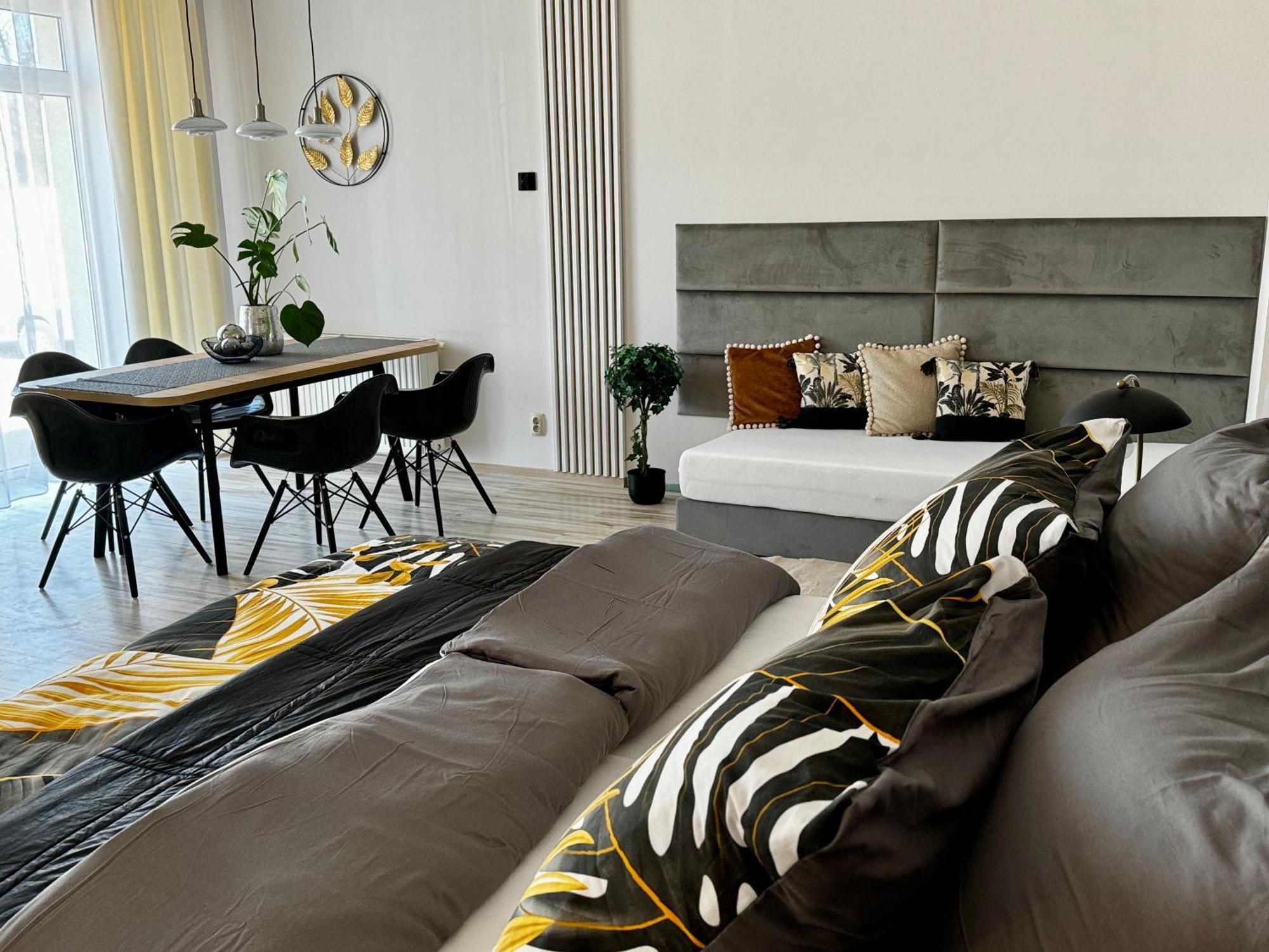 Apartamenty I Pokoje „Pod Jedynka” Konstantynów Łódzki エクステリア 写真