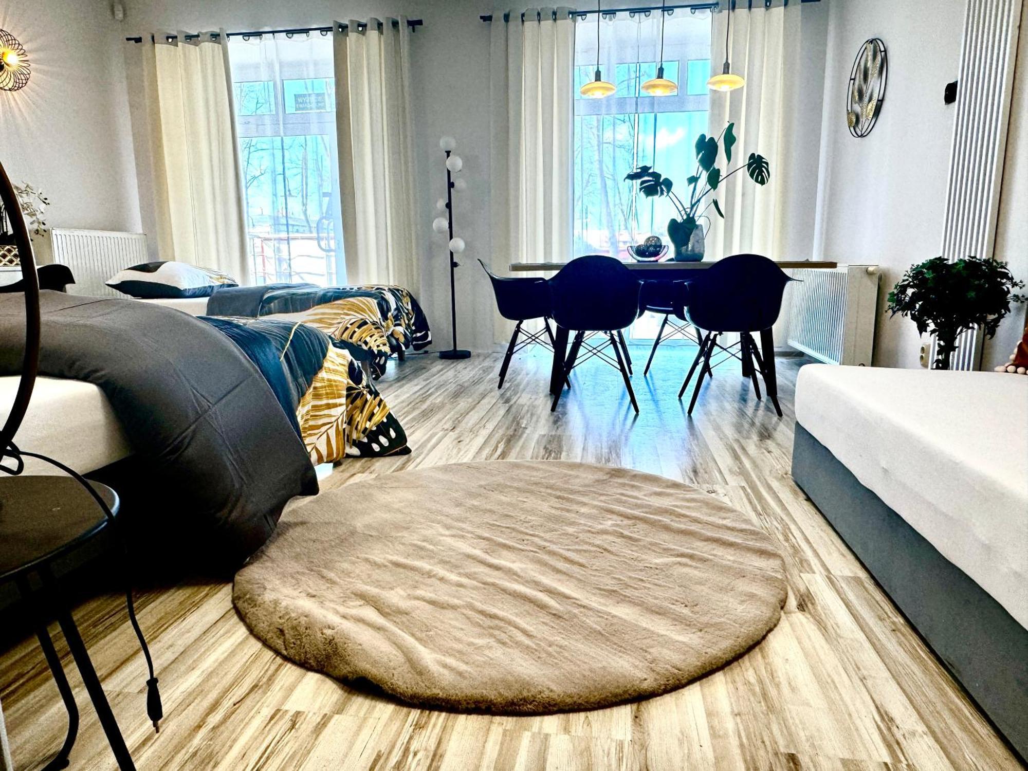 Apartamenty I Pokoje „Pod Jedynka” Konstantynów Łódzki エクステリア 写真