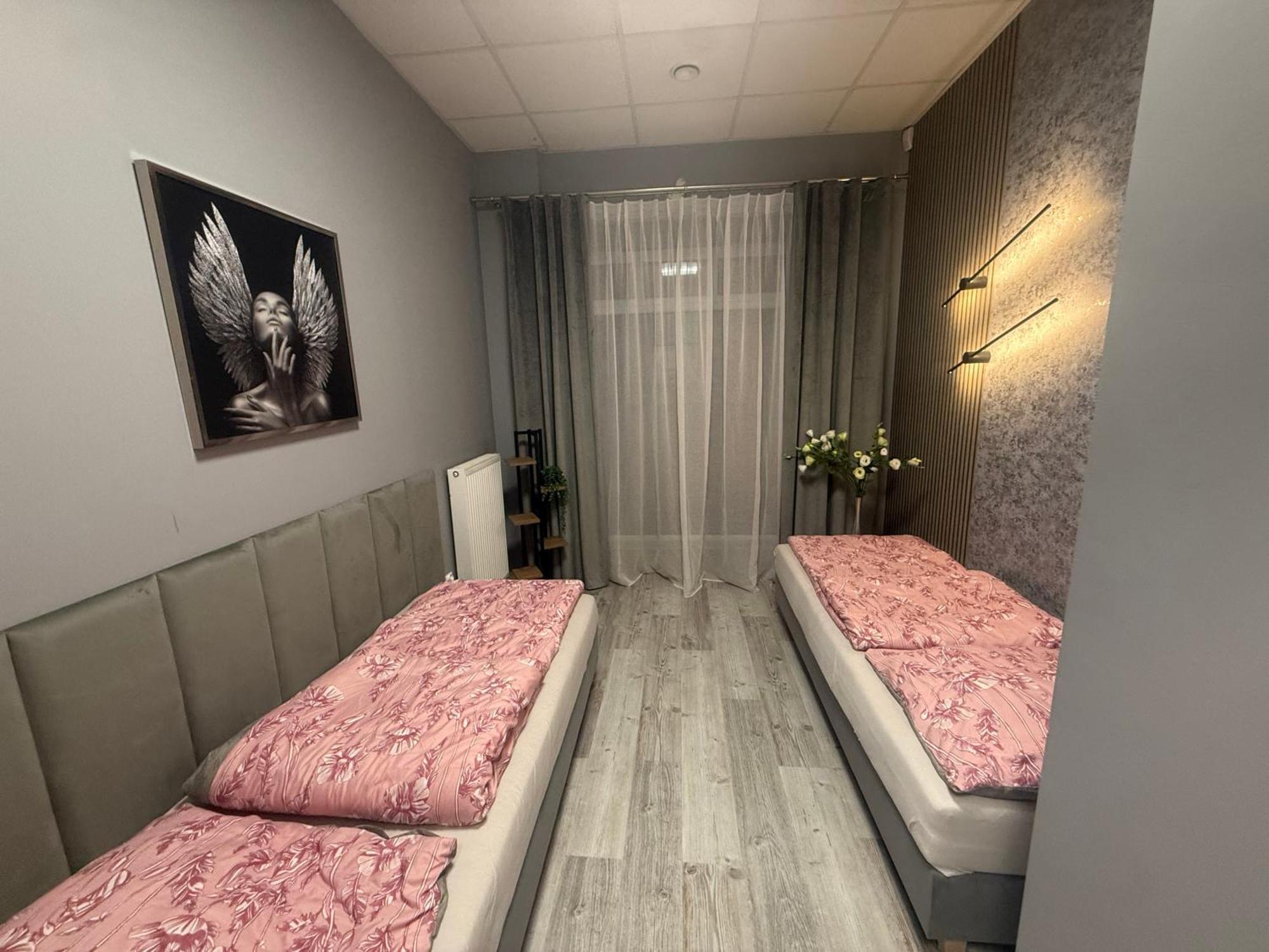 Apartamenty I Pokoje „Pod Jedynka” Konstantynów Łódzki エクステリア 写真