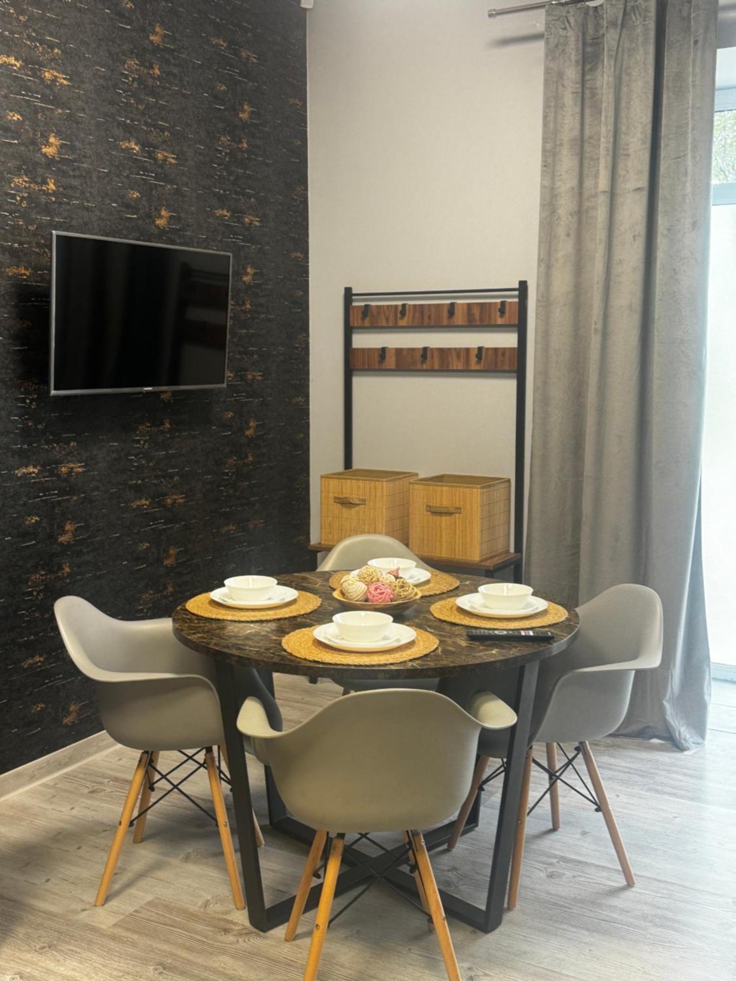 Apartamenty I Pokoje „Pod Jedynka” Konstantynów Łódzki エクステリア 写真